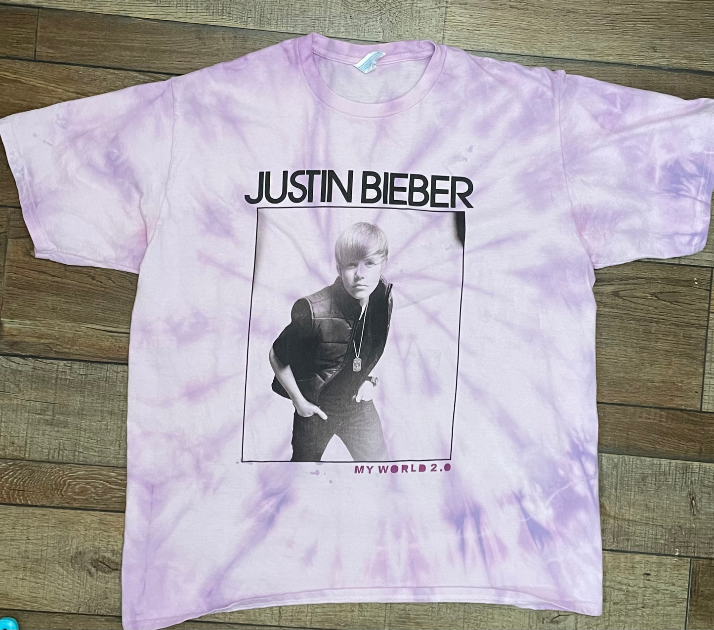 JB My World 2.0 T-Shirt