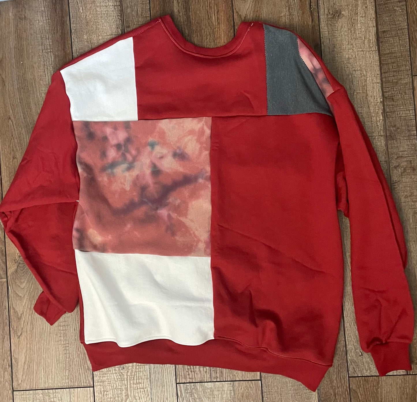 Champ Cubed Crewneck