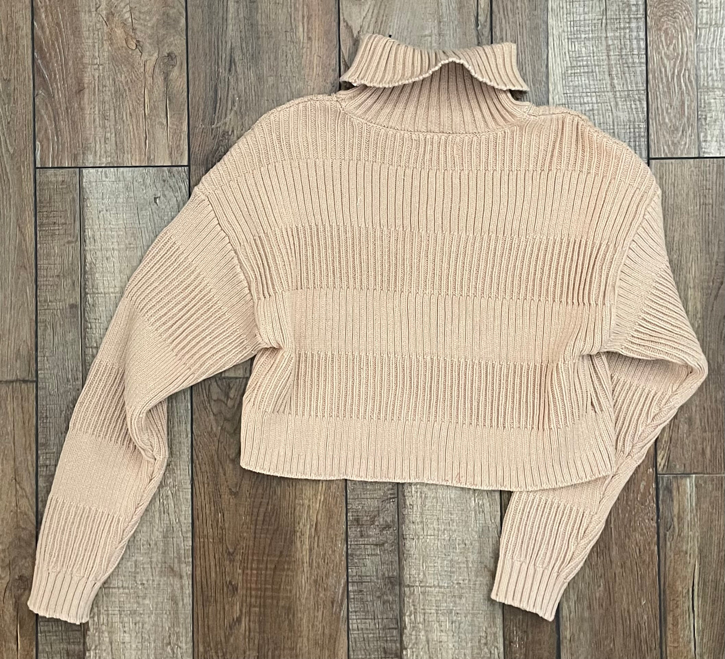 Textures Turtleneck